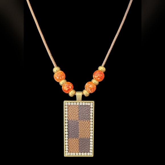 Checkered Pattern Inlay Pendant Necklace - Picture 12 of 15